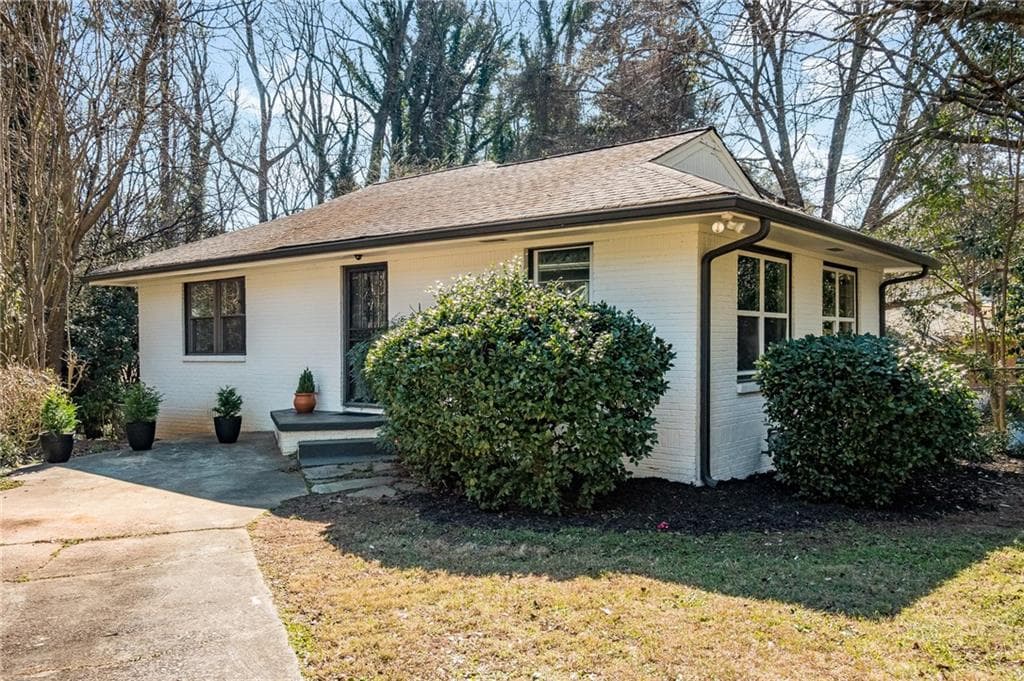 2 bedroom, 2 bathroom, 1,017 sq ft single family residence sold at 1788 Broadwell Street, Atlanta, GA 30310