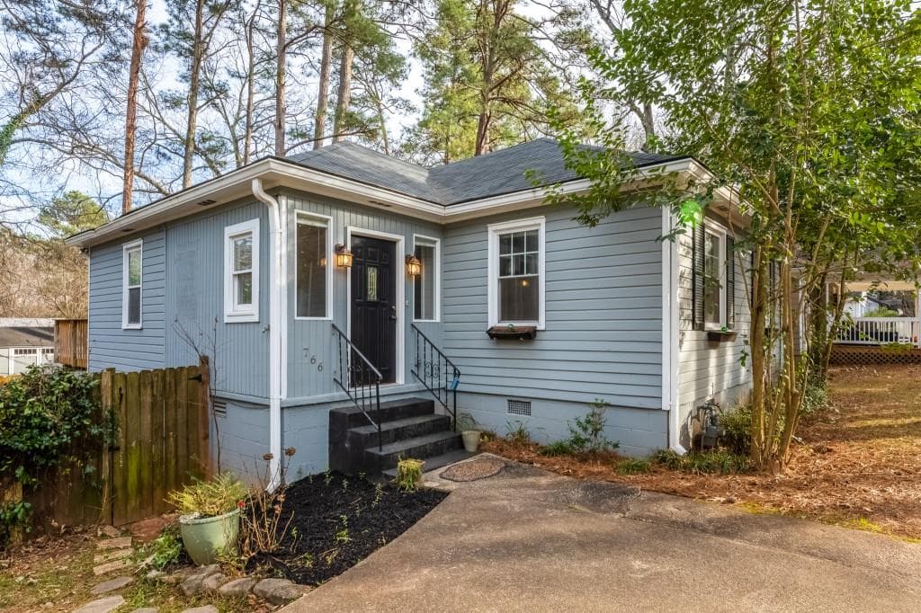 2 bedroom, 1 bathroom, 1,056 sq ft single family residence sold at 766 Maynard Terrace, Atlanta, GA 30316