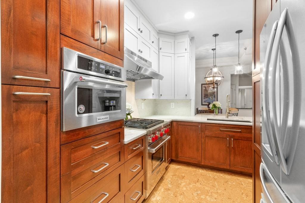 2 bedroom, 2 bathroom, 1,586 sq ft condominium sold at 850 Piedmont Avenue 1405, Atlanta, GA 30308
