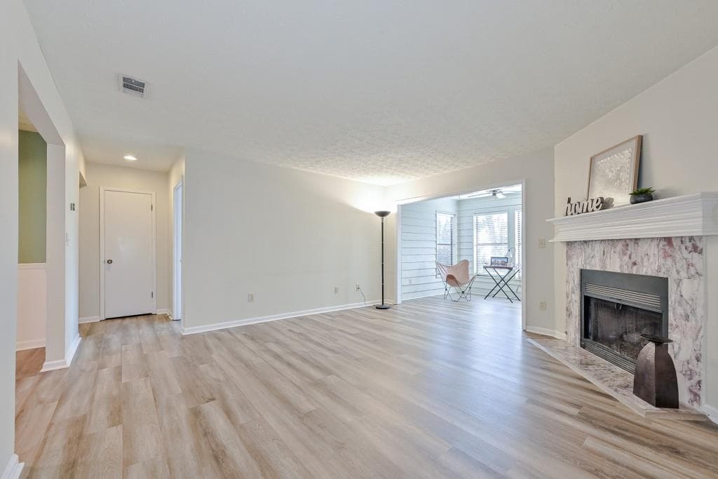 506 Parkaire Crossing, Marietta, GA 30068 — most recent listing photo