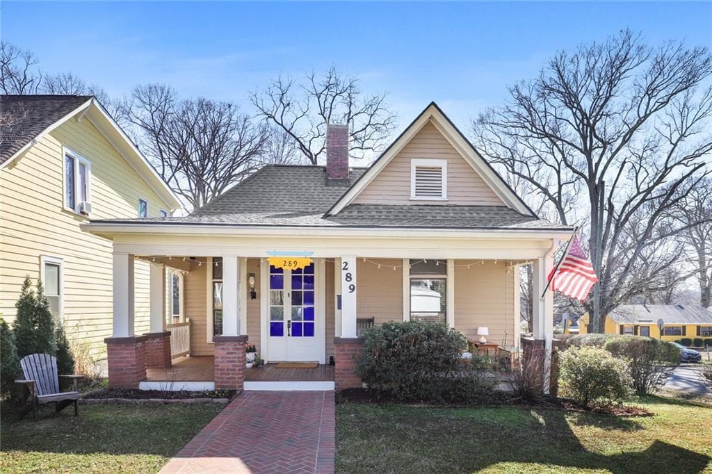 2 bedroom, 1 bathroom, 1,497 sq ft single family residence sold at 289 Grant Park Place, Atlanta, GA 30315