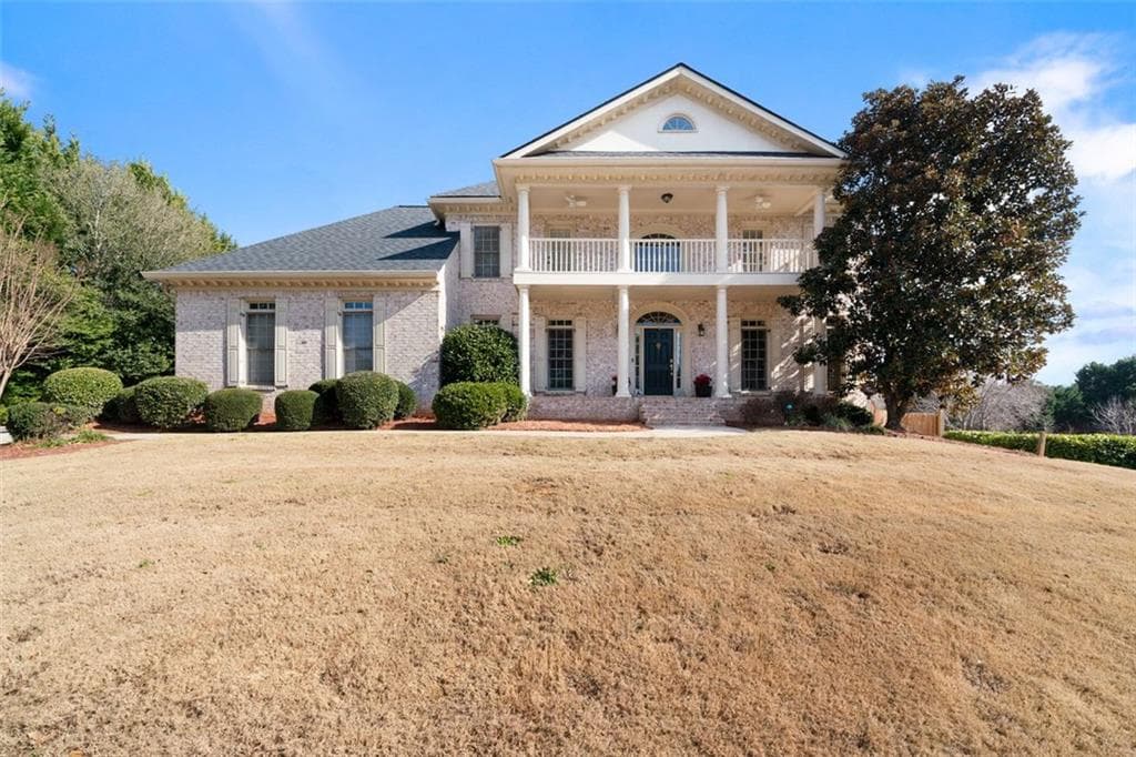 200 N Willow Court, Alpharetta, GA 30004 — most recent listing photo