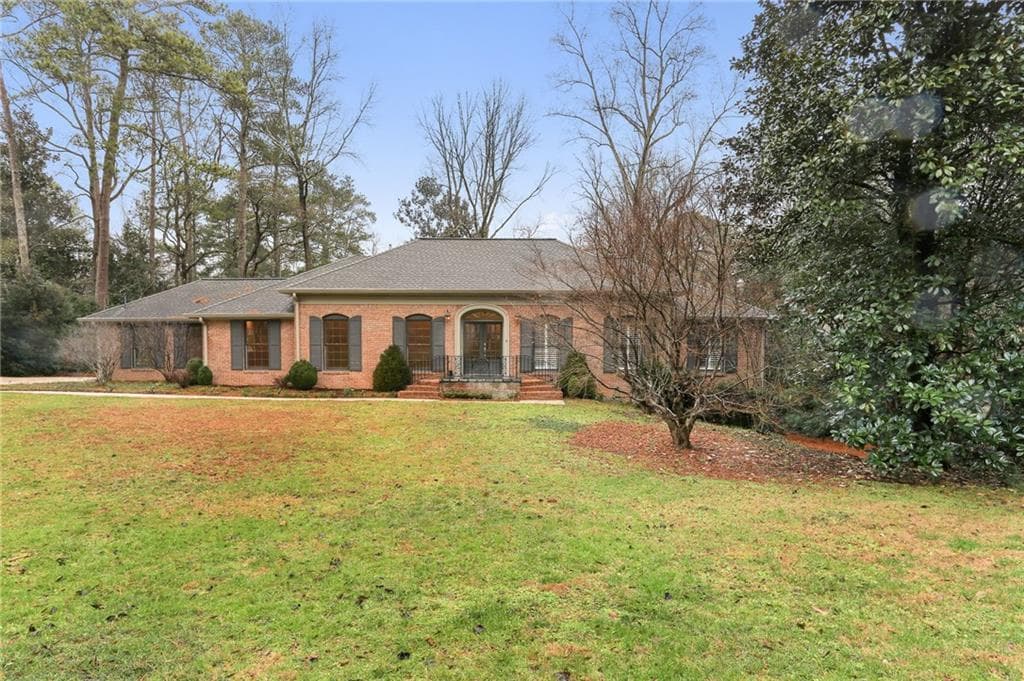 6240 Rivercliffe Drive, Sandy Springs, GA 30328 — most recent listing photo