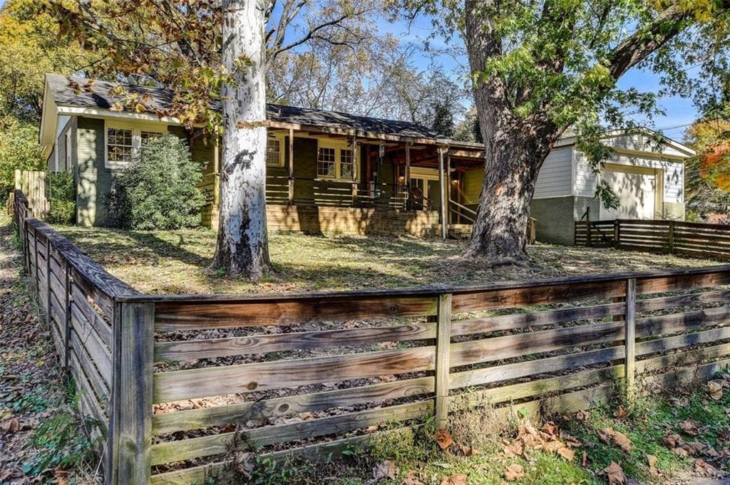 3 bedroom, 2 bathroom, 1,670 sq ft single family residence sold at 2364 WOODSIDE Way, Atlanta, GA 30341