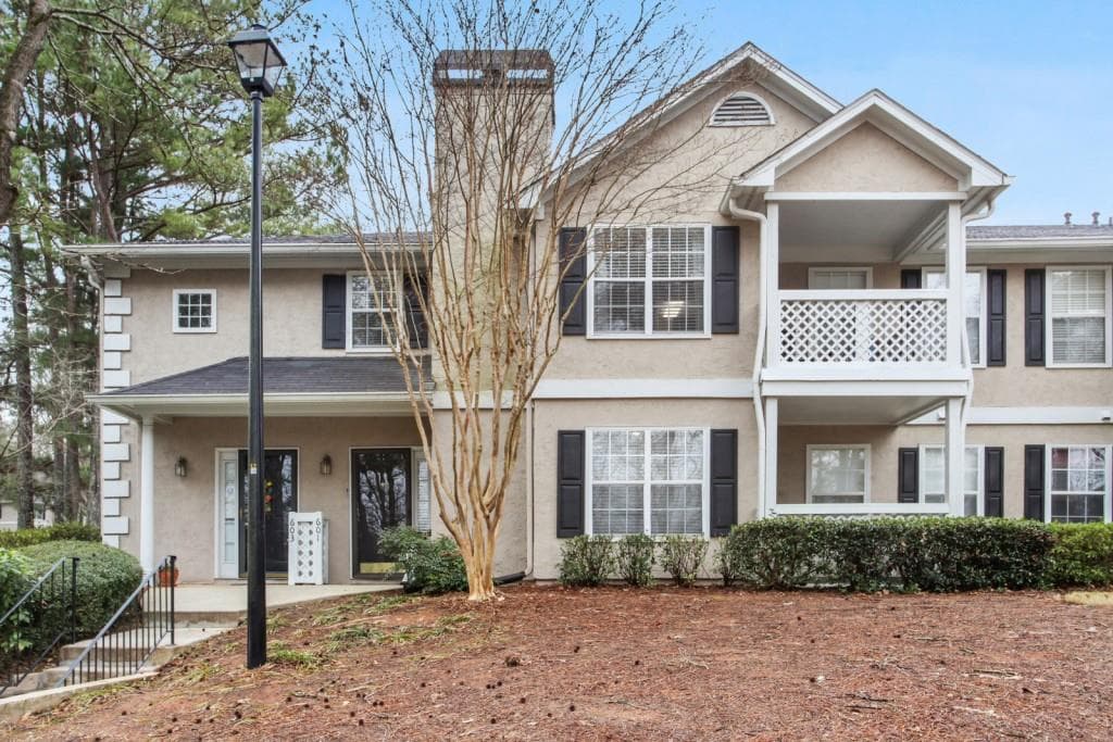 2 bedroom, 2 bathroom, 1,312 sq ft condominium sold at 601 Peachtree Forest Avenue 601, Peachtree Corners, GA 30092