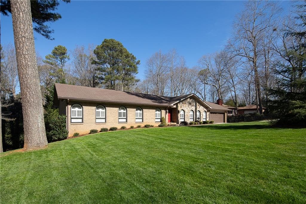 5075 Larry Lane, Marietta, GA 30068 — most recent listing photo