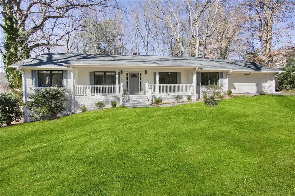 640 Starlight Drive, Sandy Springs, GA 30342 — most recent listing photo