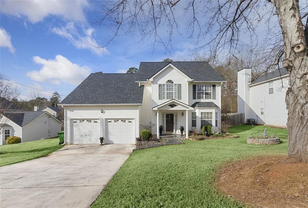 3 bedroom, 3 bathroom, 2,934 sq ft single family residence sold at 2563 GREENVILLE Way, Decatur, GA 30034