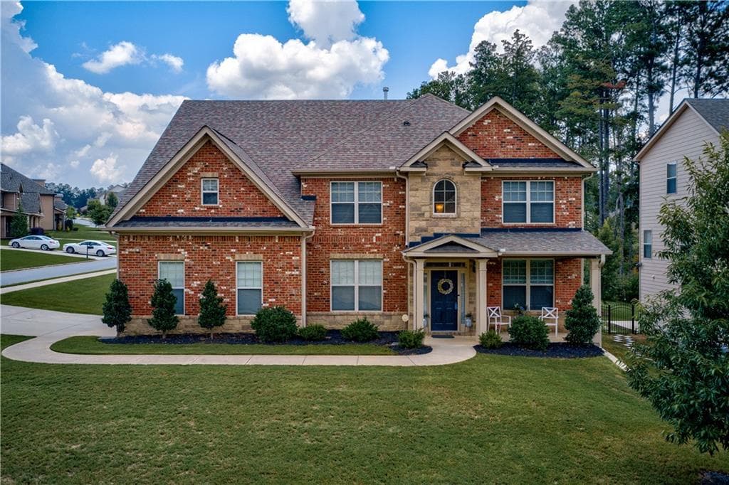 5 bedroom, 3 bathroom, 3,346 sq ft single family residence sold at 193 Clubhouse Lane, Acworth, GA 30101