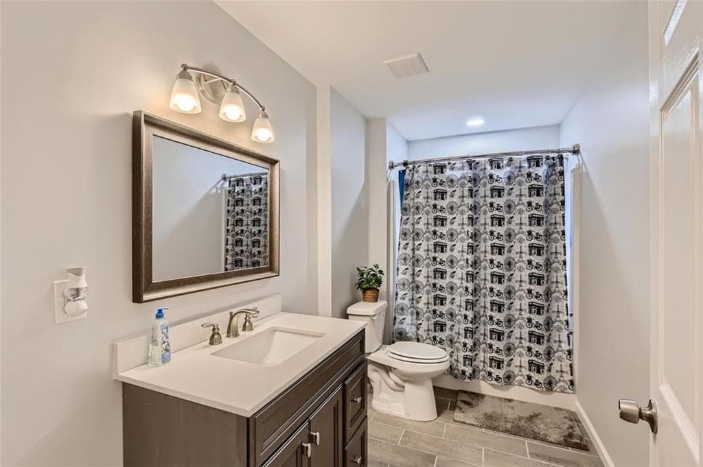 6 bedroom, 5 bathroom, 4,944 sq ft single family residence sold at 628 WILLOW POINTE Drive, Dallas, GA 30157