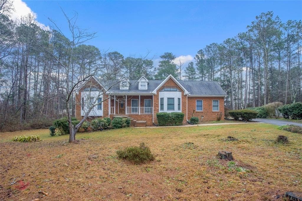 3 bedroom, 3 bathroom, 4,073 sq ft single family residence sold at 2940 Revere Cove, Conyers, GA 30012