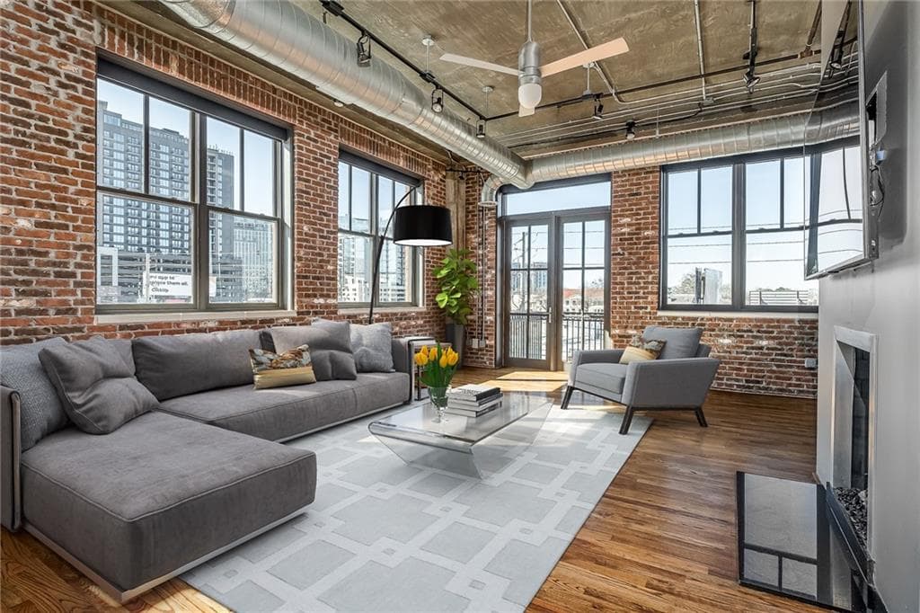 2 bedroom, 2 bathroom, 1,720 sq ft condominium sold at 3235 Roswell Road 617, Atlanta, GA 30305