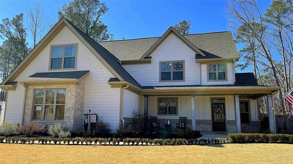 4 bedroom, 3 bathroom, 2,472 sq ft single family residence sold at 252 Stonegate Court, Dallas, GA 30157