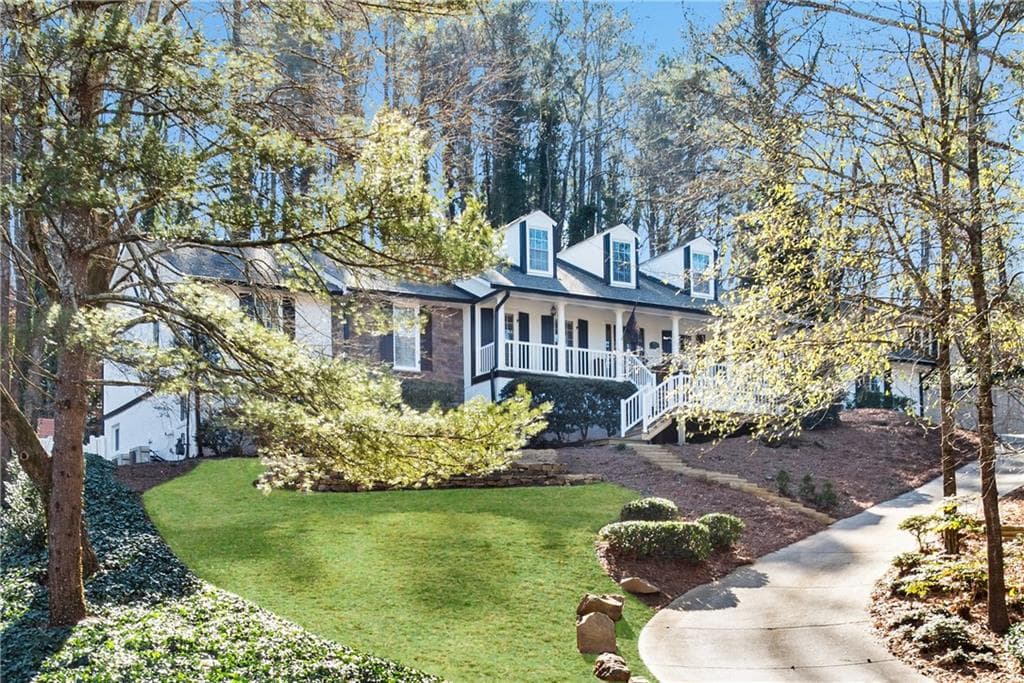 5 bedroom, 5 bathroom, 2,677 sq ft single family residence sold at 1030 Oakhaven Drive, Roswell, GA 30075