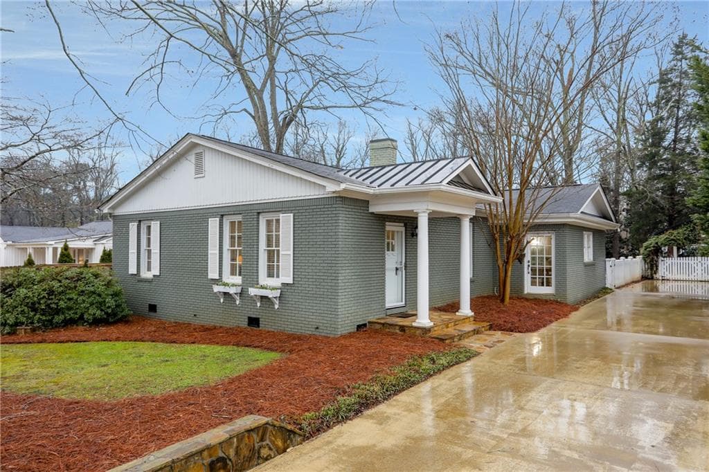 334 Stewart Avenue, Marietta, GA 30064 — most recent listing photo