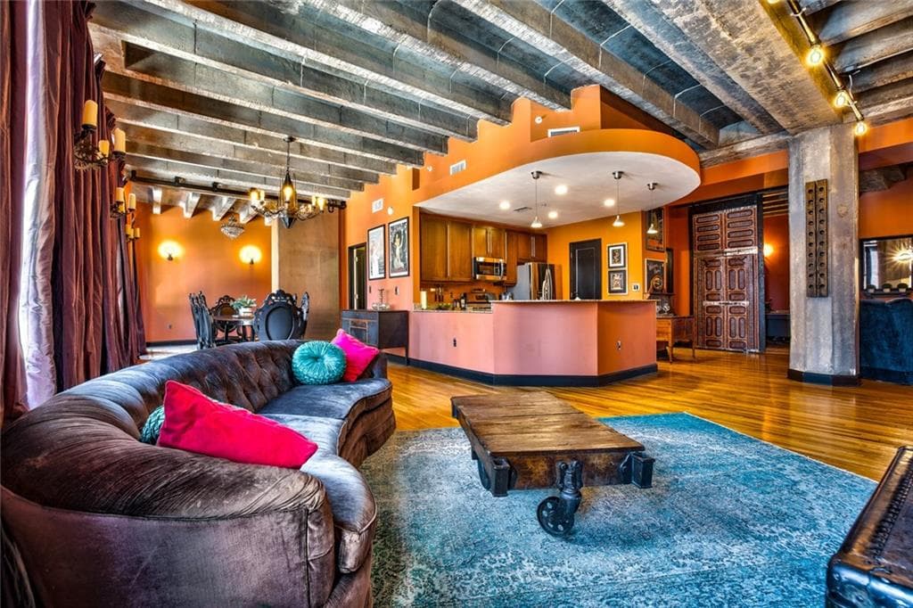 2 bedroom, 2 bathroom, 1,490 sq ft condominium sold at 90 Fairlie Street 602, Atlanta, GA 30303