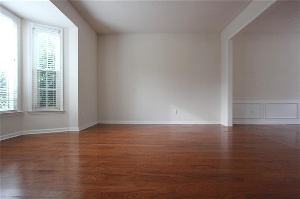 4 bedroom, 3 bathroom single family residence for rent at 345 Leatherman Court, Alpharetta, GA 30005 for $2,500 a month — photo 7