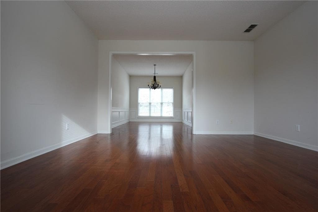 4 bedroom, 3 bathroom single family residence for rent at 345 Leatherman Court, Alpharetta, GA 30005 for $2,500 a month — photo 5
