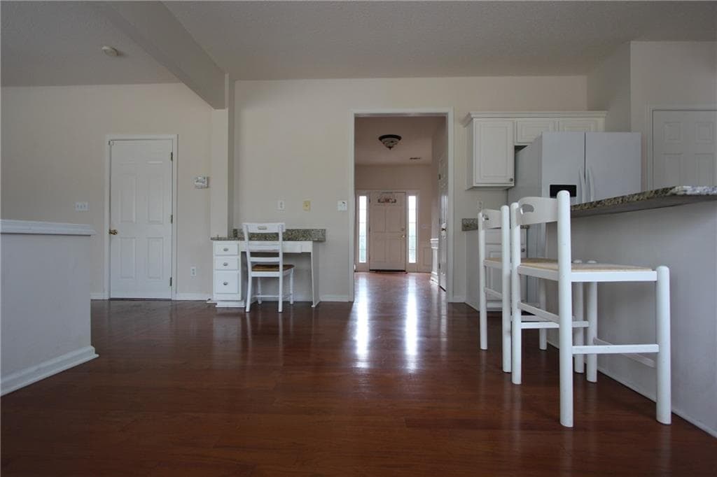 4 bedroom, 3 bathroom single family residence for rent at 345 Leatherman Court, Alpharetta, GA 30005 for $2,500 a month — photo 10