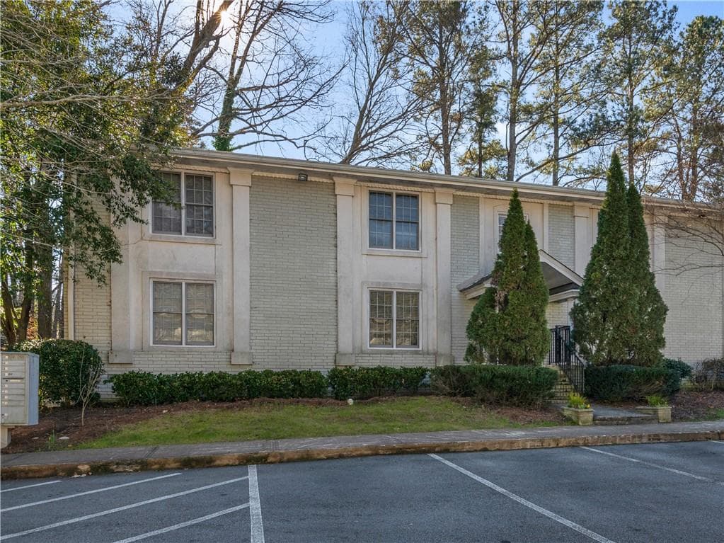 2 bedroom, 2 bathroom, 1,102 sq ft condominium sold at 1020 Scott Boulevard A1, Decatur, GA 30030
