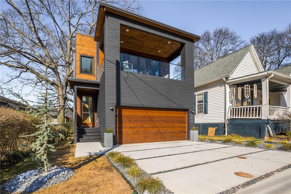 4 bedroom, 4 bathroom, 2,573 sq ft single family residence sold at 986 Manigault Street, Atlanta, GA 30316