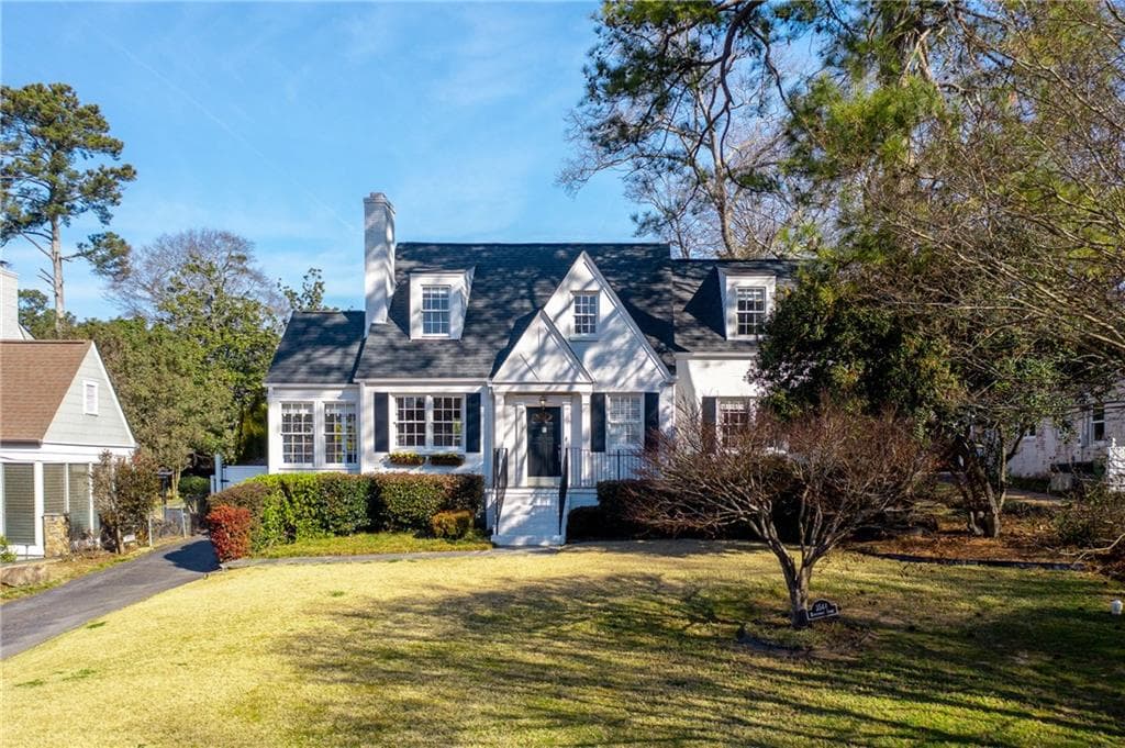 4 bedroom, 3 bathroom, 2,690 sq ft single family residence sold at 3544 Kingsboro Road, Atlanta, GA 30319