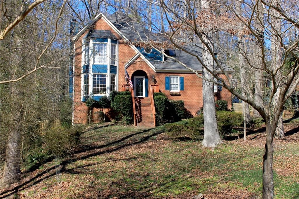 4 bedroom, 3 bathroom, 3,060 sq ft single family residence sold at 307 Falls Court, Woodstock, GA 30188