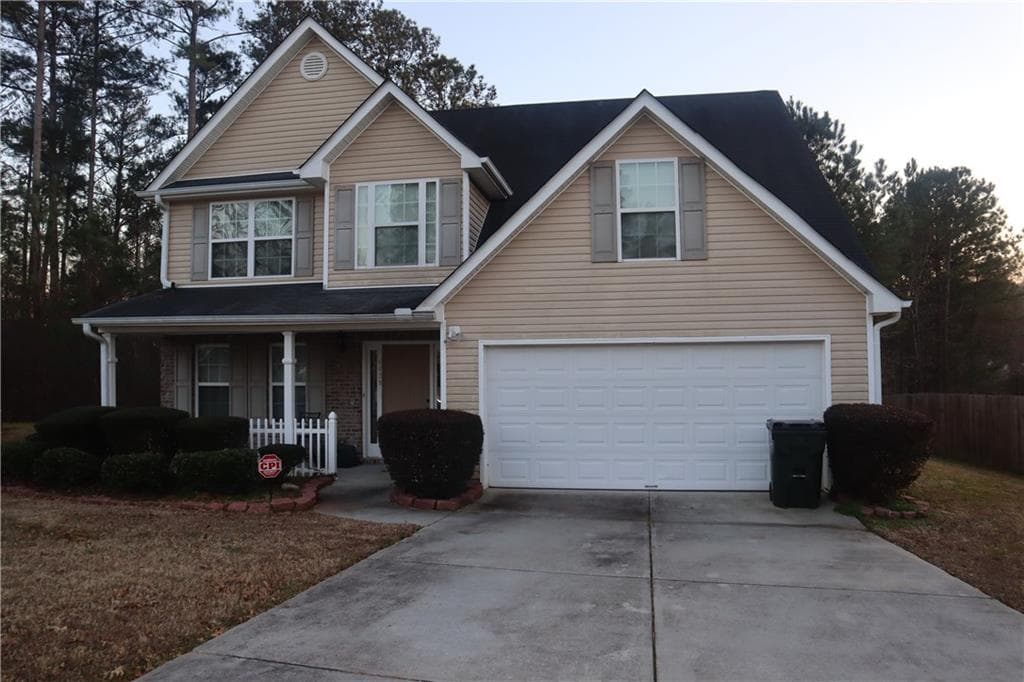 3 bedroom, 3 bathroom, 1,952 sq ft single family residence sold at 4439 Flat Stone Dr, Snellville, GA 30039
