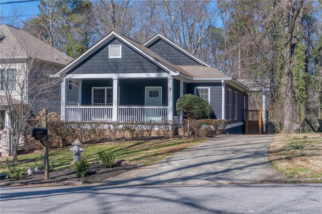 3 bedroom, 2 bathroom, 1,961 sq ft single family residence sold at 1876 Braeburn Circle, Atlanta, GA 30316