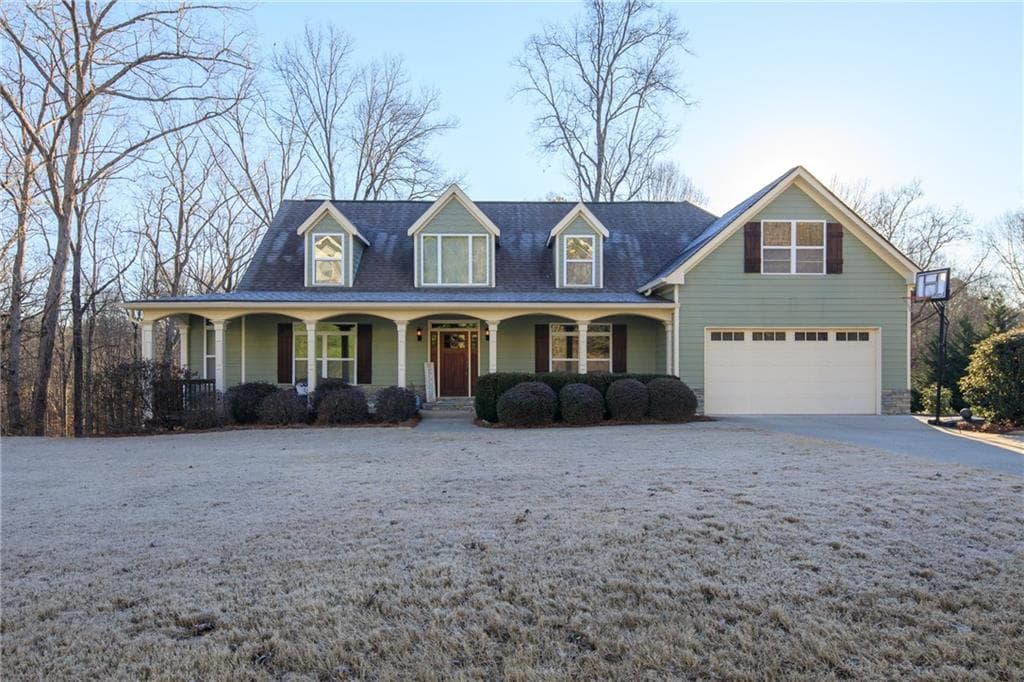 7640 Abbey Glen Drive, Cumming, GA 30028 — most recent listing photo