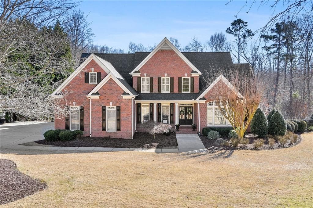 5 bedroom, 6 bathroom, 4,918 sq ft single family residence sold at 100 Taylor Valley Court, Alpharetta, GA 30004