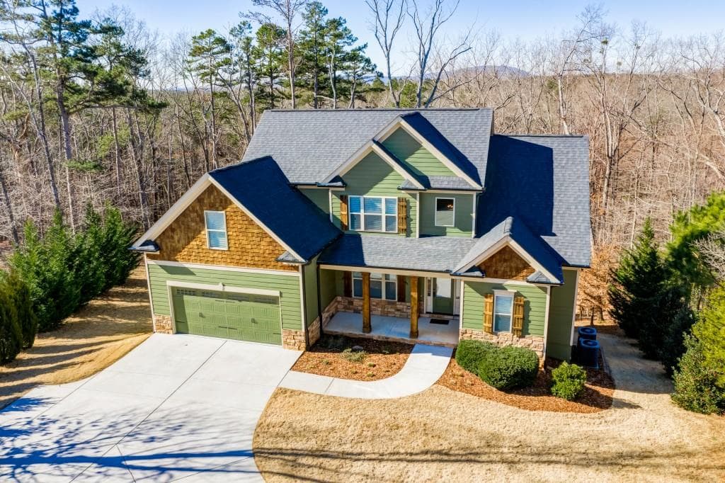 3 bedroom, 3 bathroom, 2,180 sq ft single family residence sold at 616 Black Hawk Lane, Canton, GA 30114