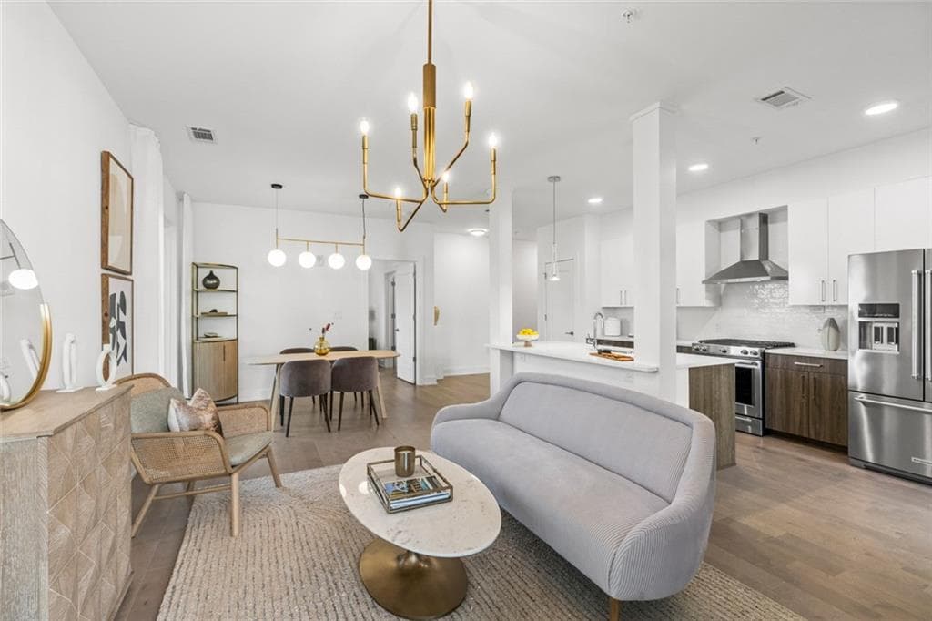 2 bedroom, 2 bathroom, 1,345 sq ft condominium sold at 775 Juniper Street 232, Atlanta, GA 30308