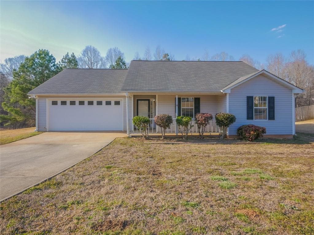 135 Pleasant Hills Drive, Covington, GA 30016 — most recent listing photo