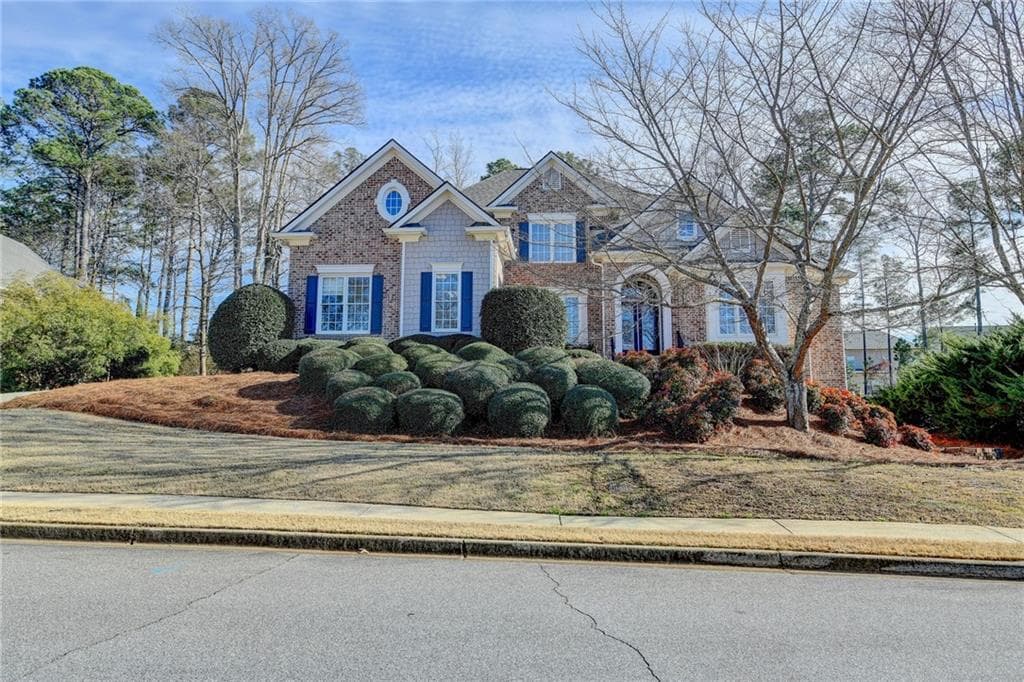 5 bedroom, 5 bathroom, 5,652 sq ft single family residence sold at 2389 Glenmore Lane, Snellville, GA 30078