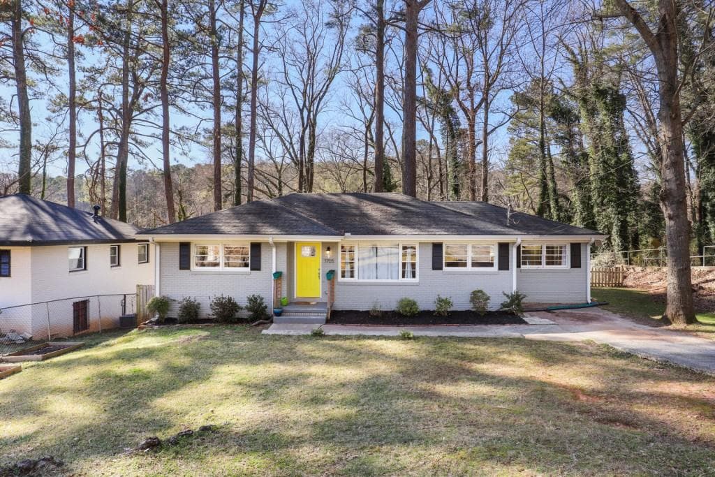 3 bedroom, 2 bathroom, 1,972 sq ft single family residence sold at 1705 Capistrana Place, Decatur, GA 30032