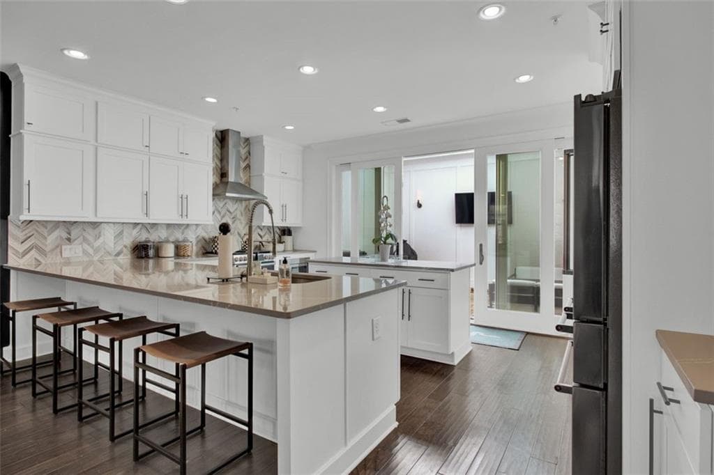 545 LETCHAS Lane, Alpharetta, GA 30009 — most recent listing photo