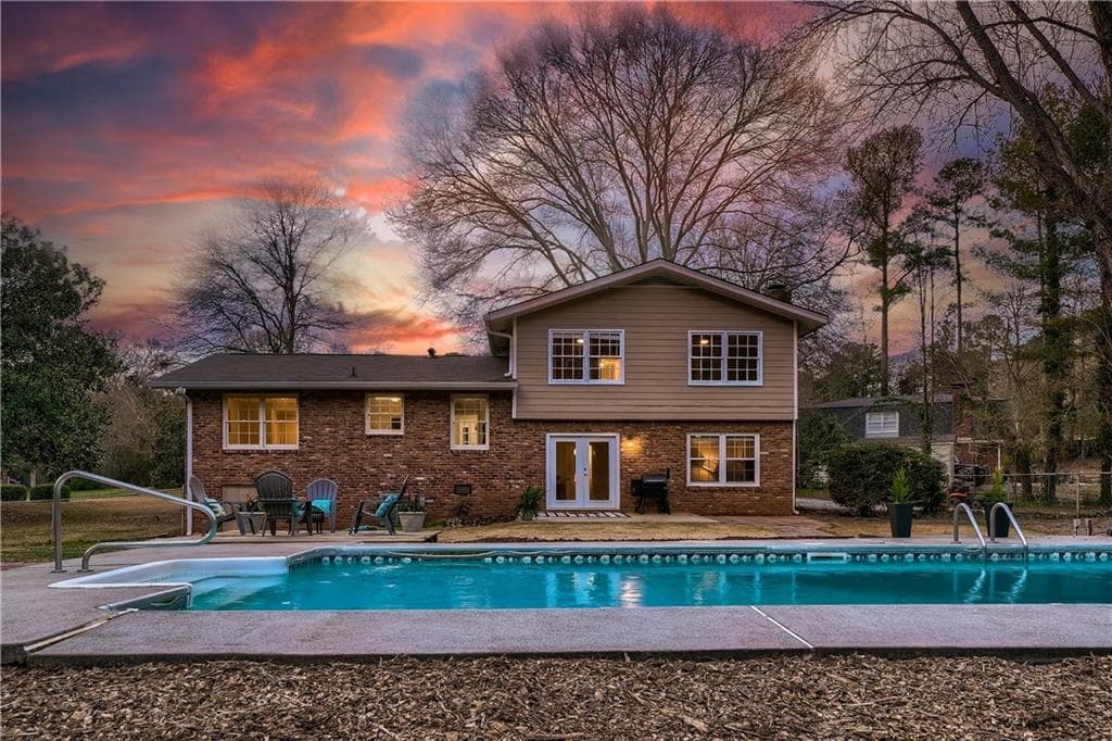 200 LA VIEW Court, Roswell, GA 30075 — most recent listing photo