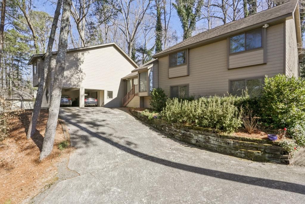 310 Kings Court, Marietta, GA 30067 — most recent listing photo