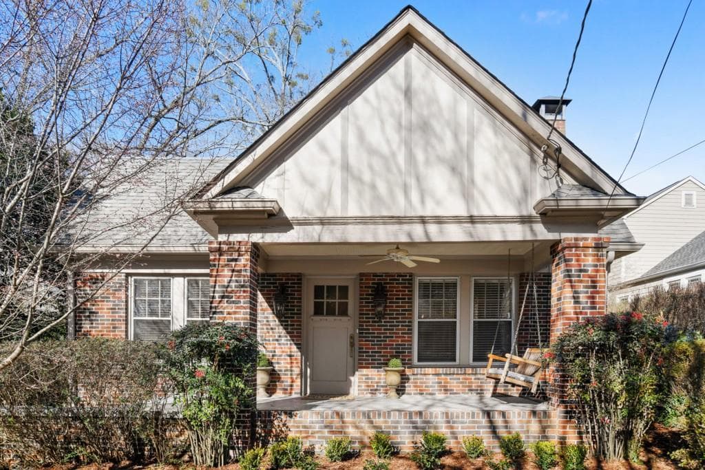 2 bedroom, 2 bathroom, 1,346 sq ft single family residence sold at 2212 Willow Avenue, Atlanta, GA 30305