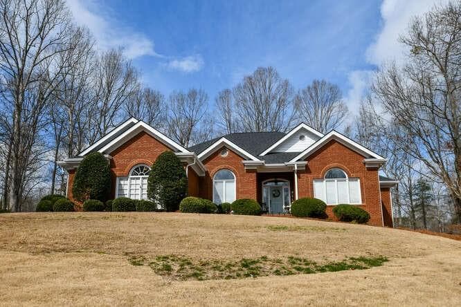 4633 Royal Lakes Drive, Flowery Branch, GA 30542 — most recent listing photo