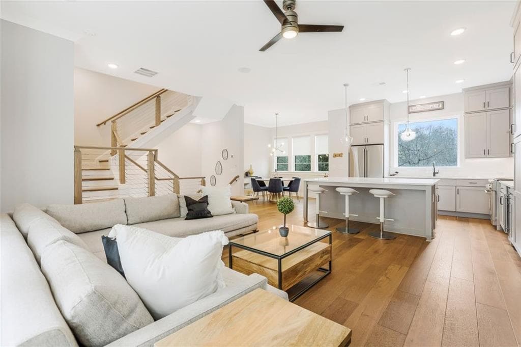 3 bedroom, 4 bathroom, 2,100 sq ft townhouse sold at 1725 Edgehill Manor Street, Atlanta, GA 30317