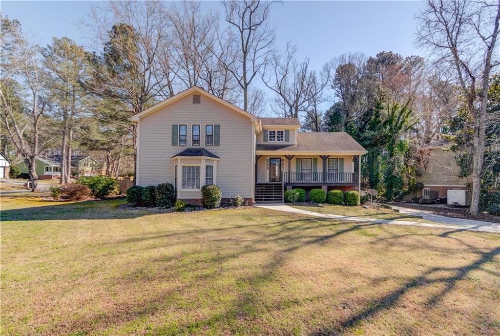 5 bedroom, 3 bathroom, 2,806 sq ft single family residence sold at 1212 Green Turf Drive, Snellville, GA 30078