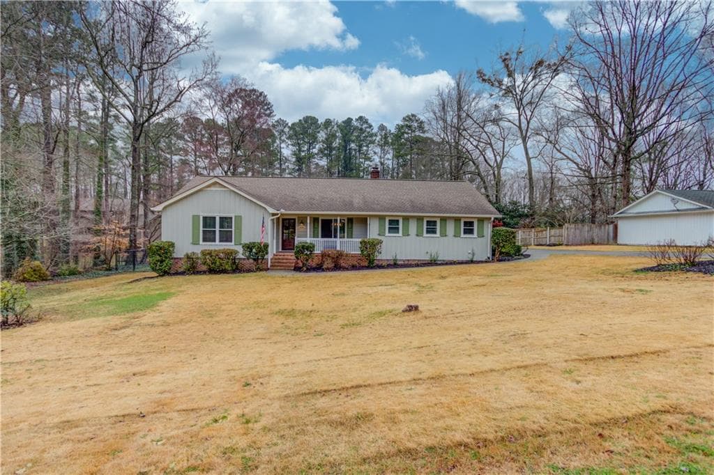 3 bedroom, 2 bathroom, 1,523 sq ft single family residence sold at 5041 Red Oak Lane, Gainesville, GA 30506