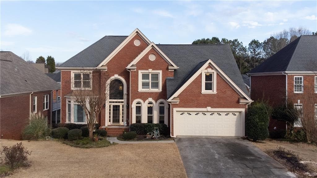 5 bedroom, 5 bathroom, 4,652 sq ft single family residence sold at 5495 Vicarage Walk, Alpharetta, GA 30005