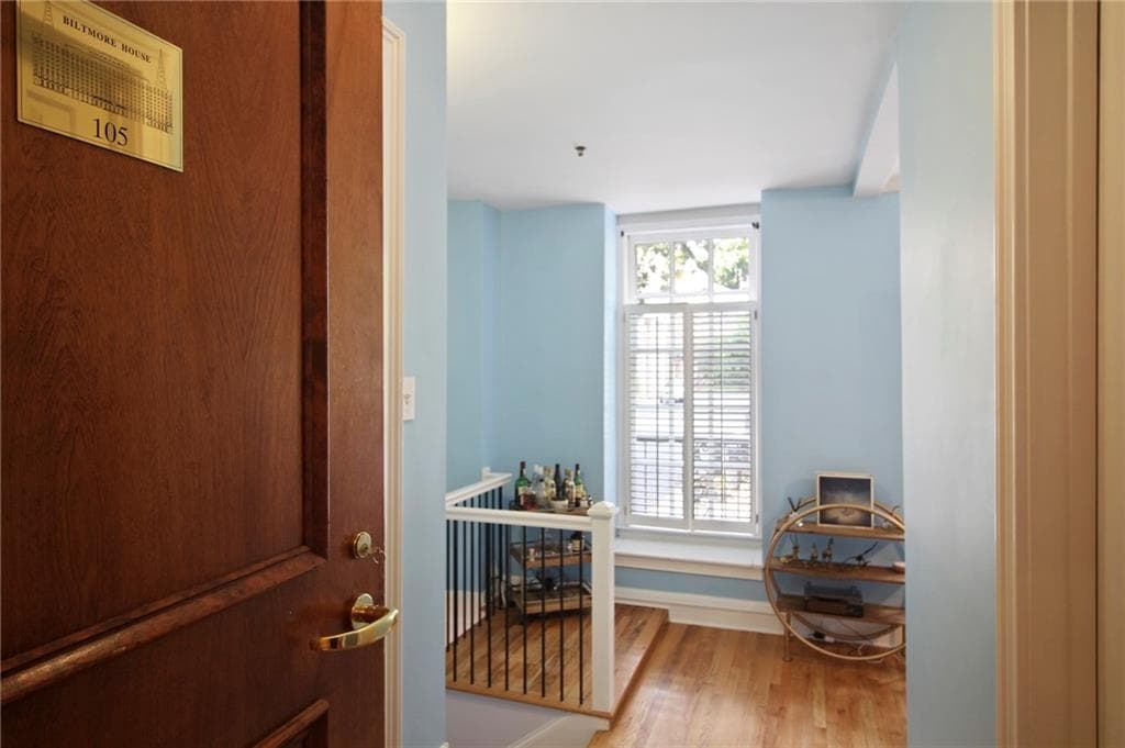 30 5th Street 105, Atlanta, GA 30308 — most recent listing photo