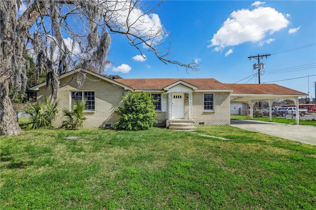 2 Blossom Drive, Savannah, GA 31405 — most recent listing photo