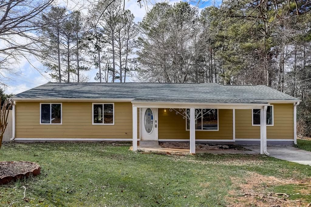 4 bedroom, 2 bathroom, 1,328 sq ft single family residence sold at 1601 Burning Oak Way, Snellville, GA 30078