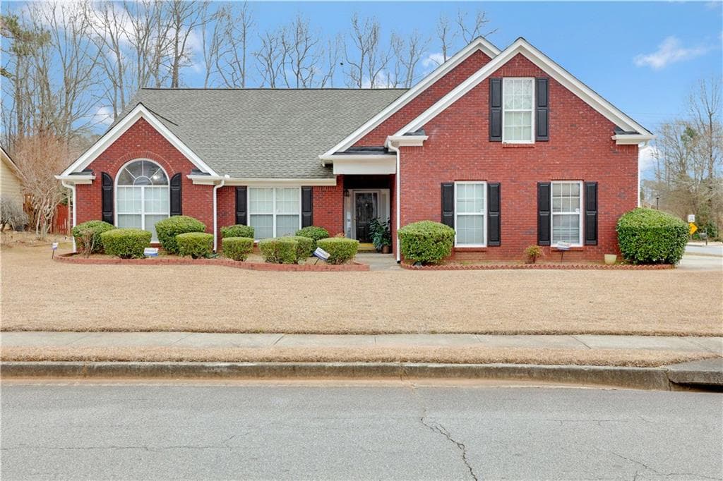 4 bedroom, 2 bathroom, 2,324 sq ft single family residence sold at 5253 Haverford Run Drive, Lilburn, GA 30047