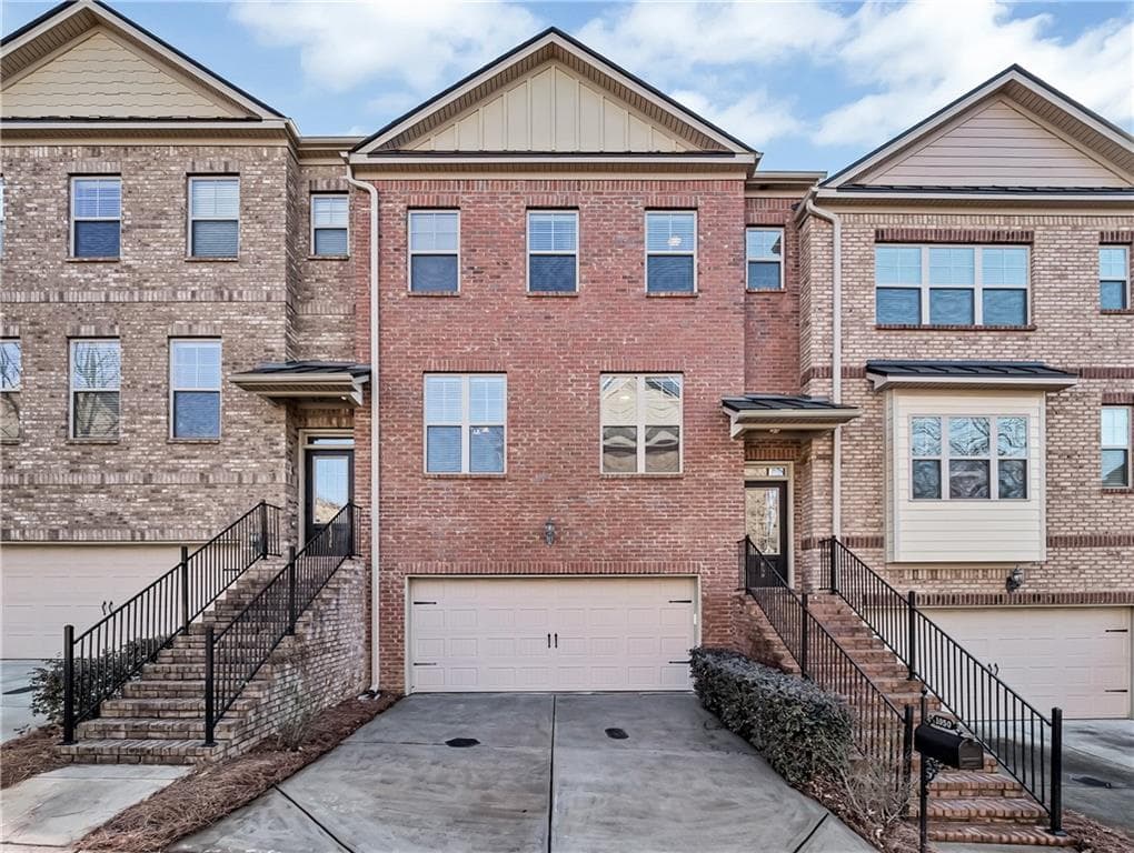 4 bedroom, 4 bathroom, 2,180 sq ft townhouse sold at 1050 Jardin Court, Alpharetta, GA 30022